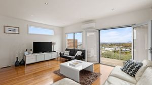 Image of Port Views - Charming Townhouse in the Centre of Portarlington.