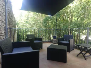 Image of Nimes arenes 90 M2 & terrasse vue parc