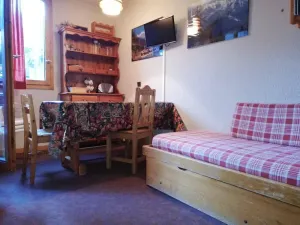 Image of 2nd floor, view ski slopes, balcony, tv, ski locker, 24m², Valmorel