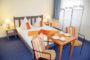 Image of Budget room with shower\/WC on the corridor 21 - Apartment house Sellin in the style of the