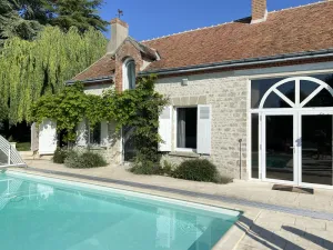 Image of Fully renovated farmhouse with pool, tennis & spa 45 min to Loire Valley castles