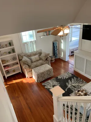 Image of 3 Bed, 1.5 Pet Friendly Home, 3.5 blocks to beach, Central AC, Offstreet Parking