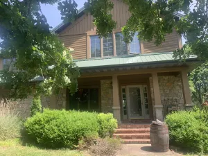 Image of HORSES welcome! Located just outside city limits on 40 acres