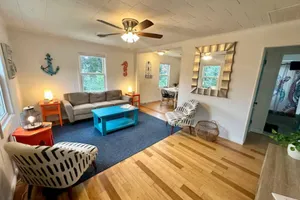 Image of SandyPaws-0.5mi ToSound & 1mi ToBeach PetFriendly!
