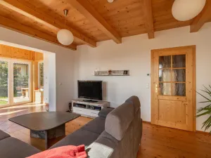 Image of Lovely apartment for 10 guests with WIFI, TV, patio and parking