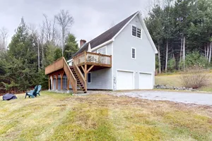 Image of Mountain view home with deck, wood fireplace, washer\/dryer, and high-speed WiFi