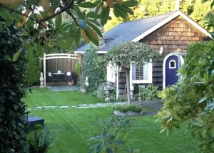 Image of Cozy Cottage with Parklike Gardens