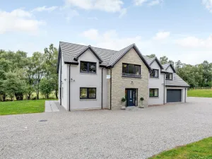 Image of 4 bedroom accommodation in Craigellachie