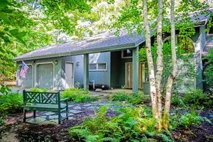 Image of Expansive home w\/ wrap around deck, full kitchen