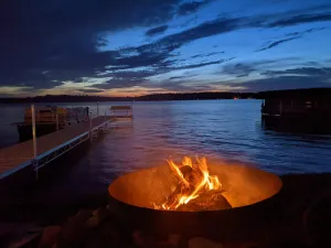 Image of Cozy Home, Hot Tub, Dock, Kayaks, Swimming & More!