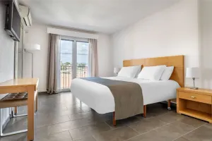 Image of Modern 1-Bed Apartment | Mougins Resort | Sleeps 4