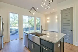 Image of Modern Luxury House with Prime Time Convenience