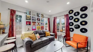 Image of groovy apartment in the heart of the city