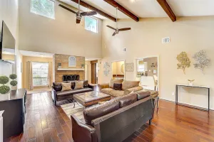 Image of 6-Bedroom Sanctuary w Pool: 30 Mins Downtown PG