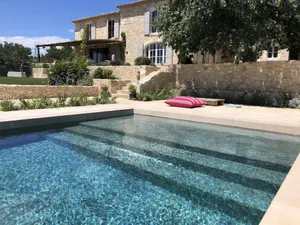 Image of Near St Rémy de Pce, property 5*in exceptional area, heated swimming pool&jacuzz