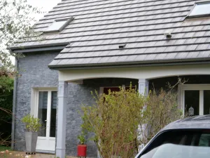 Image of Room in residential area 20 minutes from Le Mans racetrack. Breakfast included.