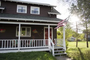 Image of King or single bed options-Very clean-Near RailTrail