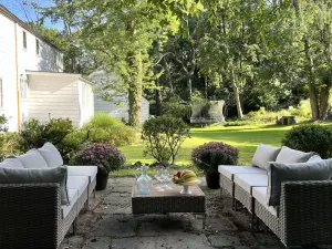 Image of Rye Colonial & Gardens - Bike to Beach Walk to Town & Train