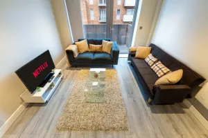 Image of Grand 4-sleeper Apartment in Central Slough with Free Parking