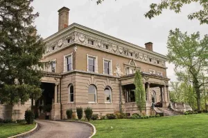 Image of Private Top Floor 4BR Suite at Marion Hall Mansion