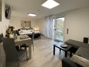 Image of 1.5 room app. modern with kitchen + terrace near S-Bahn. 250 Mbit Internet
