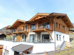 Image of Stylish penthouse with shared sauna and lift