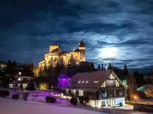 Image of Rest Apartments & Suites - Apartment\/2 Bedrooms\/Mountain View