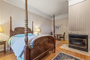 Image of Victorian mansions Coach Room with Breakfast