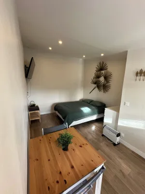 Image of Self-contained studio in a house 15min from Roissy