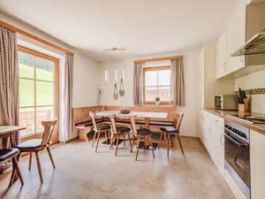 Image of Attractive apartment in Hainzenberg with ski room