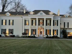 Image of Luxury on the Ohio River