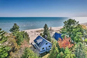Image of Cozy Oscoda Cottage: Fire Pit & Private Beach
