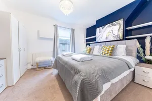 Image of *King Bed* Comfy City House
