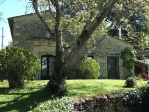 Image of Quiet house with large garden and pool, in the Entre-deux-Mers