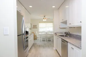 Image of Beautiful, Pet-Friendly, 3 Bed Townhome 2 blocks to beach, Quiet Location