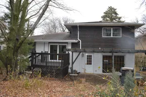 Image of Chicago suburbs executive retreat with great access