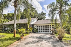 Image of Updated Fort Myers Escape with Screened Lanai!