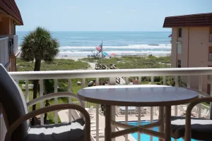 Image of WOW! Updated Oceanfront, Pool Front Spanish Main Condo 45!