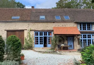 Image of Exceptional 6 Bedroom 18th Century Home with private heated pool and hot tub.