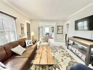 Image of 1918 Downtown Cary w\/ 4BR+3BA ~ walk 2 new park shops breweries & restaurants!