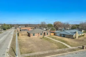 Image of Luxury Modern Home near Downtown Dallas/Arlington