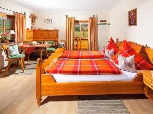 Image of Ferienwohnung Untersberg für 1-2 Personen, ca. 25 m², Wohnschlafraum, Kochnische, Balkon