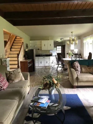 Image of Grandma's Private Room and Bath - DISCOUNTS ON TOURS