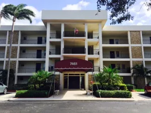 Image of Modern 1st floor Condo with INCREDIBLE view of Palm Aire CC golf course!
