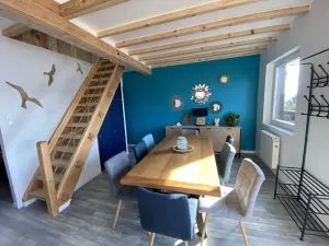 Image of Charming cottage on the shores of Lake Saint Point