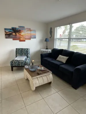 Image of Bungalow Off Main PET FRIENDLY HOT TUB!!.  LOCATION