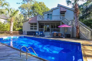 Image of Private Pool, 5 min Walk to the Beach! New Hot Tub! Secluded House with Beach Gear on Golf Course!