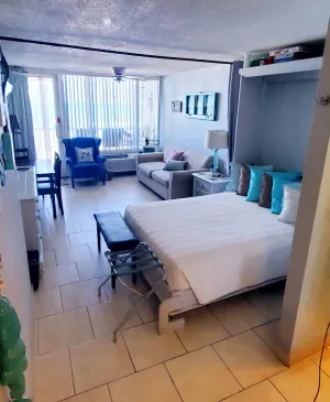 Image of See an amazing SUNRISE from your private BALCONY.\nClean and Relaxing