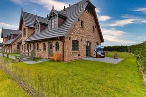 Image of Exclusive new-build house with garden and wonderful salt marsh views. - Salt marsh view
