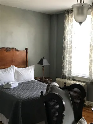 Image of Classy Serenity Suite Preferred Partner Rail Explorers, Pets OK